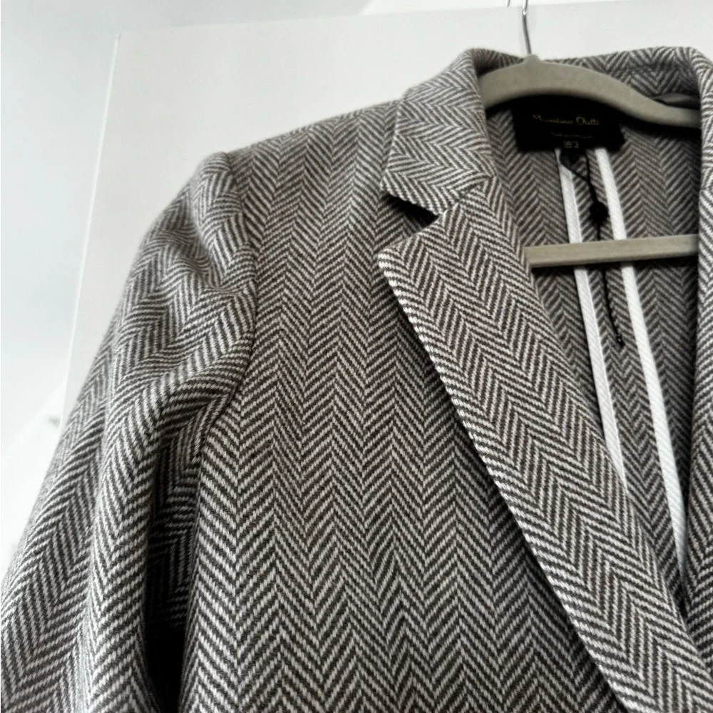 Massimo Dutti Classy Herringbone Blazer - Picture 7 of 8